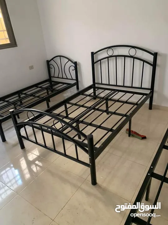 عروض على جميع أنواع الاسرة الحديد