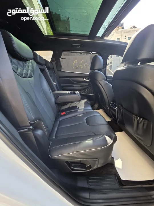 Hyundai Santa Fe Hybrid