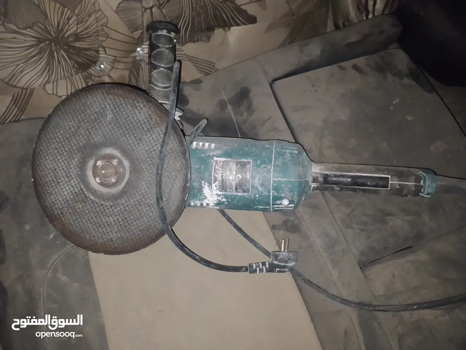 خلاط طينه وباطون ( معريف ) حجم الكبير وفيبر قص حجم كبير