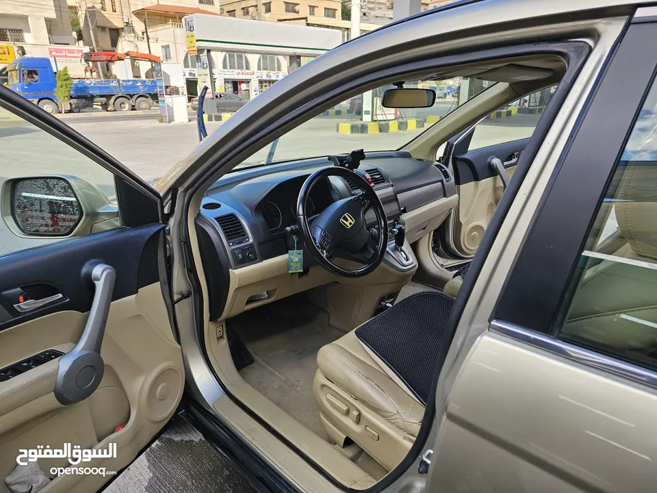 هوندا CRV AWD 2007 غرفتها نضيفة كراسي جلد مثبت سرعة