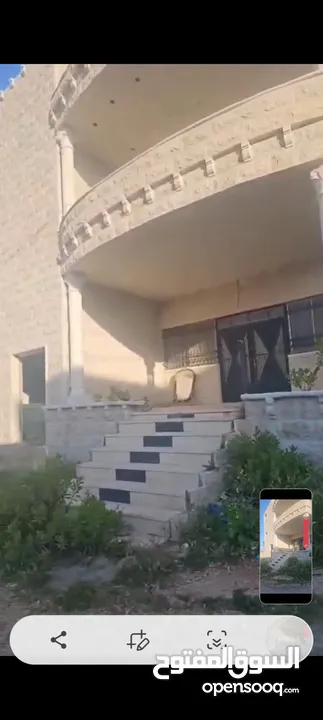 فيلا عظم في كوبر مساحه اللبيناء 500متر مساحه  الارض  دونم و200متر