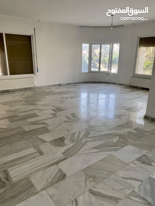 شقه 320 م طابقيه في الرابيه ، 320 sqm floor apartment in Rabieh