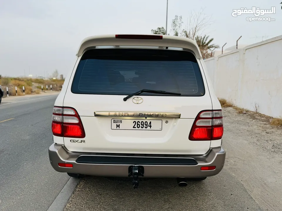 Land Cruiser 2004 GXR V6 GCC