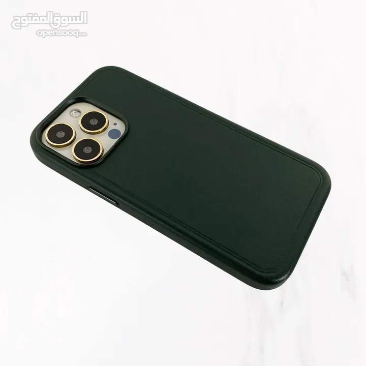 كفر ايفون 15برو ماكس iphone 15 pro max بلون اخضر غامق