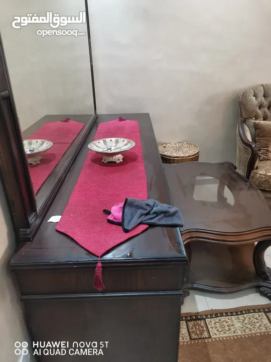 اثاث منزل مستعمل بس نضيف السعر قابل للتفاوض