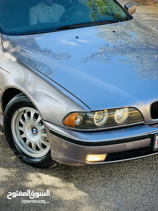 BMW E39 525