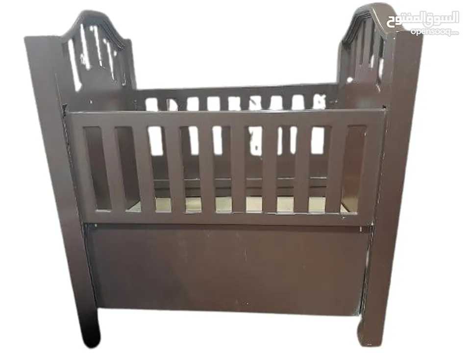 للبيع سرير اطفال : اثاث وغرف نوم اطفال مستعمل : المنامة كرباباد (228620290)