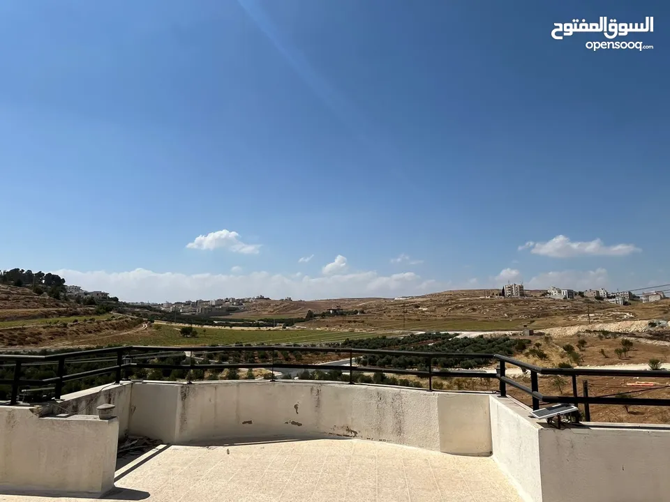 فيــلا مميزة للبيع –  طريق المطار  - خلف مدارس الشويفات