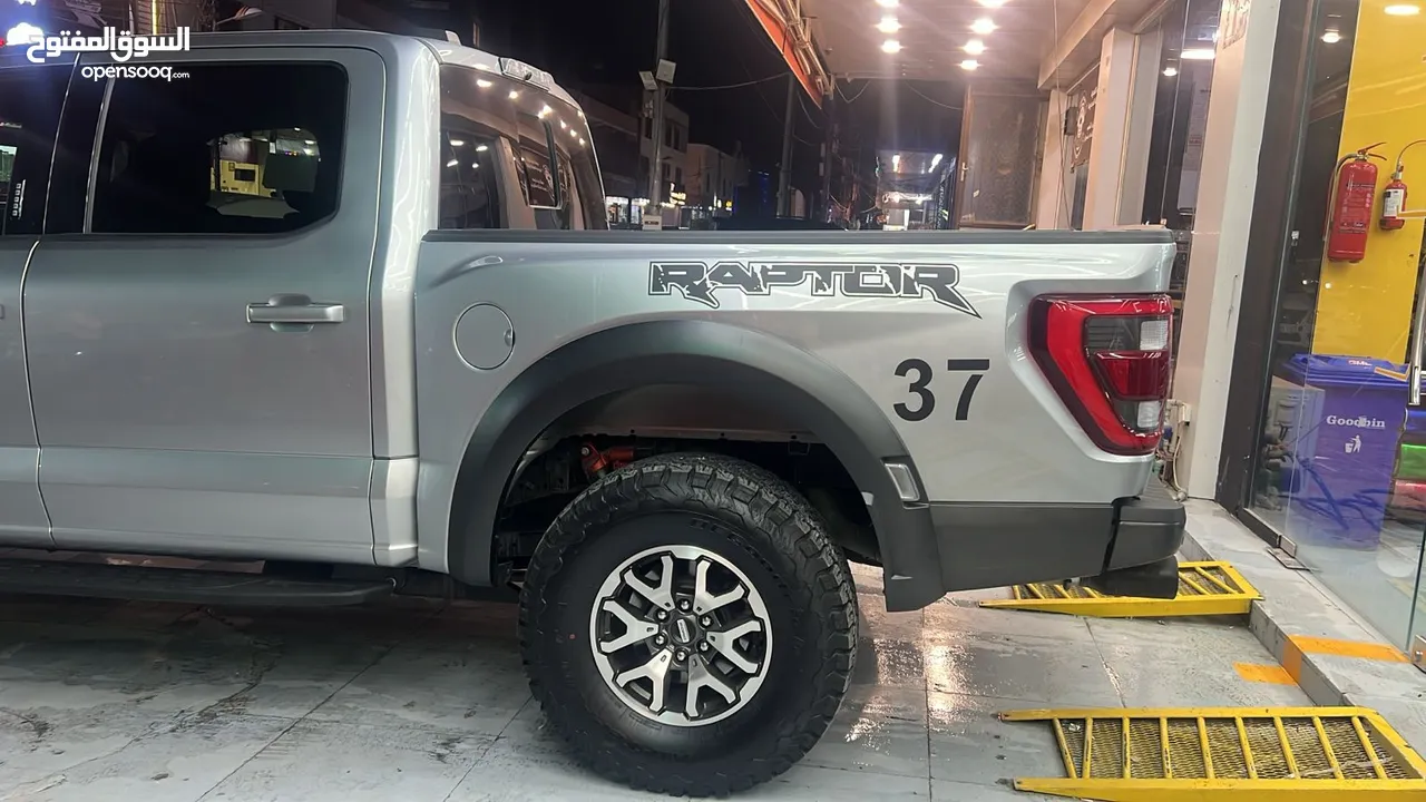 Ford Raptor F150 , size 37, 2023
