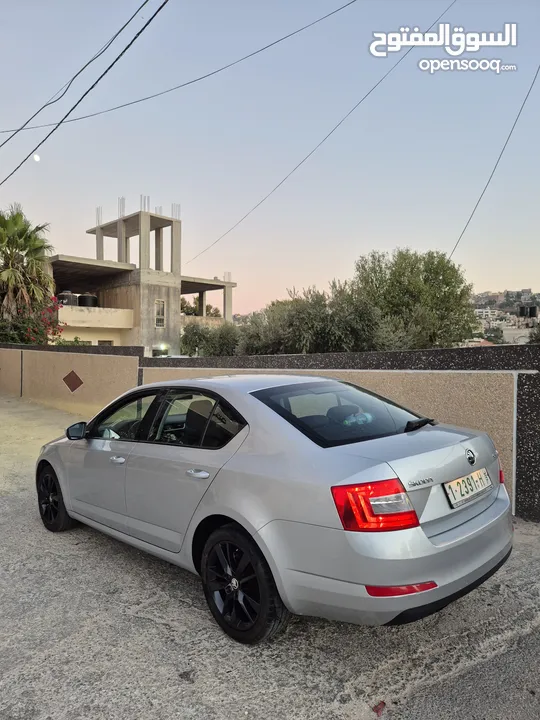 اوكتافيا 2015 ترخيص 2015 مطور 1600 ديزل  كير عادي
