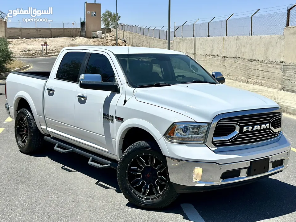 Ram 1500 ecodiesel Laramie 4x4 2017 فحص ، كلين ، تيربو ديزل ، مميز