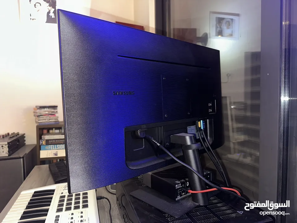 LS27AM500NMXZN Samsung
