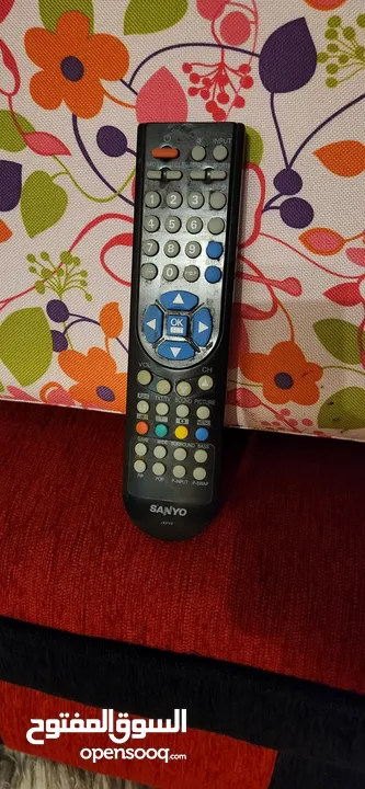 شاشة SANYO 42"بحالة ممتازة