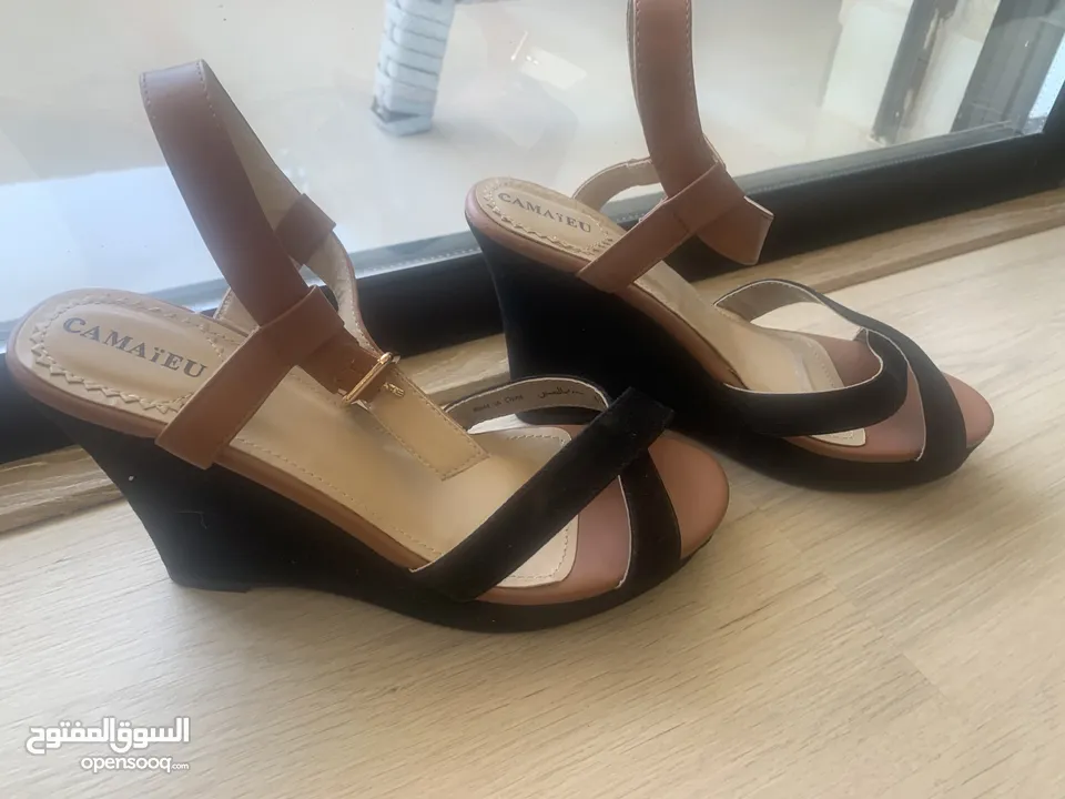 عدة احذية كعب عالي وبالارينا و حذاء رياضي واحد جديد