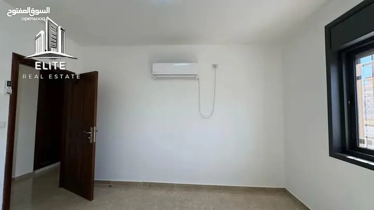 للايجار شقه دبلكس في سطح مرحبا قرب شارع القدس