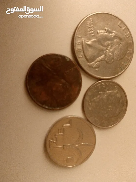 مجموعه من العملات العربيه والاجنبيه+ السعر الخاص