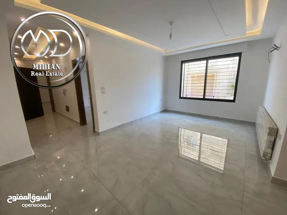 شقق ارضية و طوابق مكررة و أخير مع روف للبيع الرابية مساحات 200م مع تراسات و حدائق جديدة لم تسكن بأسع