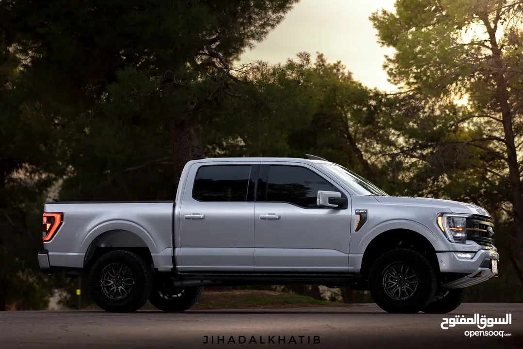 ford f150 tremor 2022 صنف مميز جدآ ونادر  نفس مواصفات الرابتر