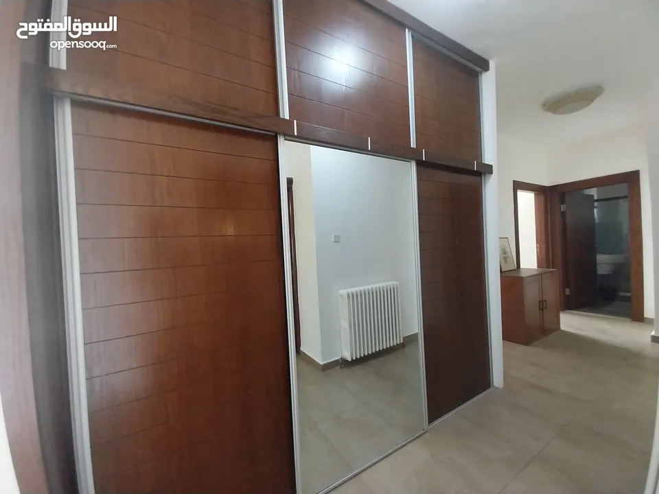 شقة للايجار في جبل عمان  ( Property 35146 ) سنوي فقط