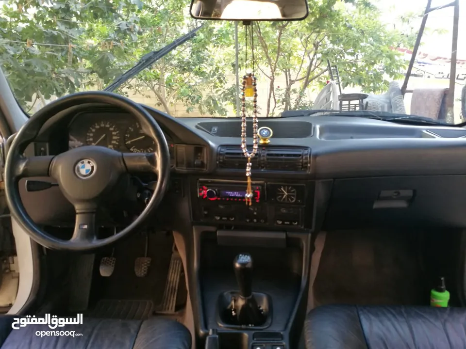 بي ام  E34 BMW 520 نخب