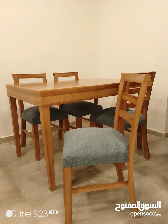  طاولات وكراسي الزان