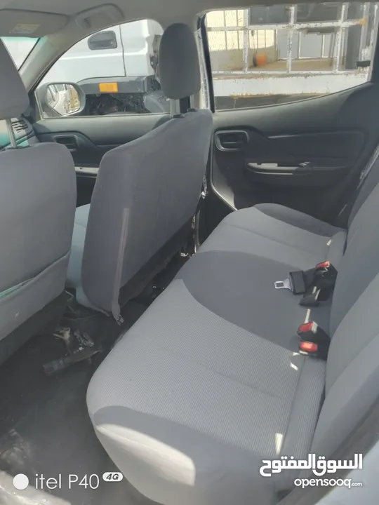 Mitsubishi pick-up 2019 model excellent condition