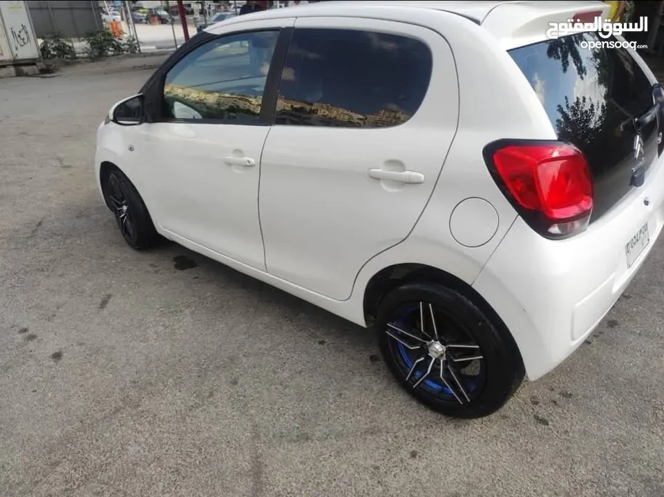 سيارة ستروين c1