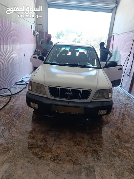 جيب سوبارو موديل 2000