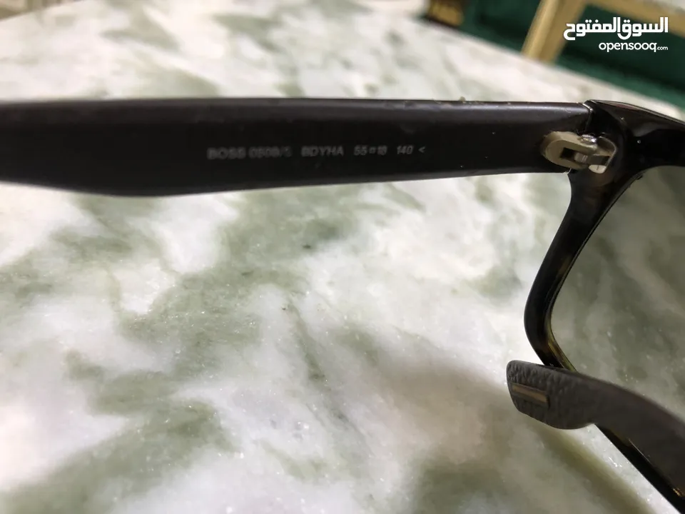 نظارة hugo boss مستعملة اصليه 100٪؜ وعلى الفحص من اي محل نظارة في الاردن للبيع بسعر مغري