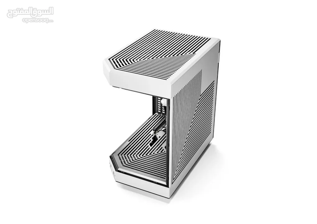 Case Hyte Y60