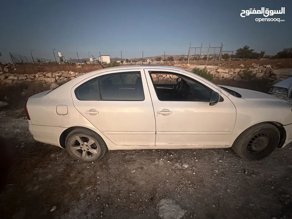 سكودا رمش للبيع