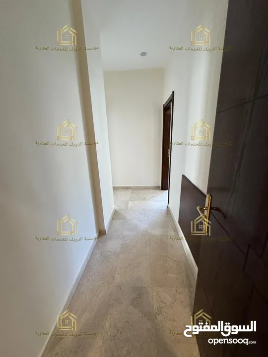 عرض فاخر --- جديد لم يسكن ----