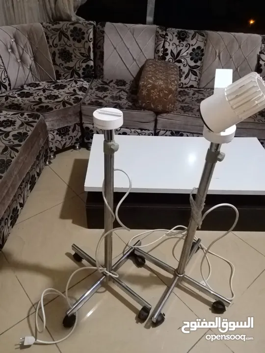كشافات عدد 2 مع قاعده عجلات متحرك لثنين