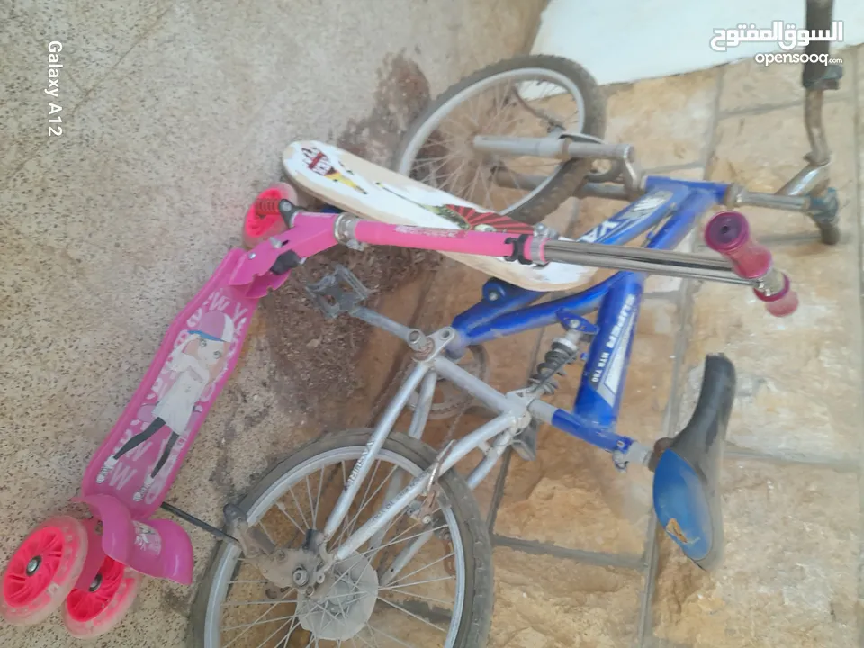 بسكليت و زلاجة كونان و سكوتر للبيع . المفرق