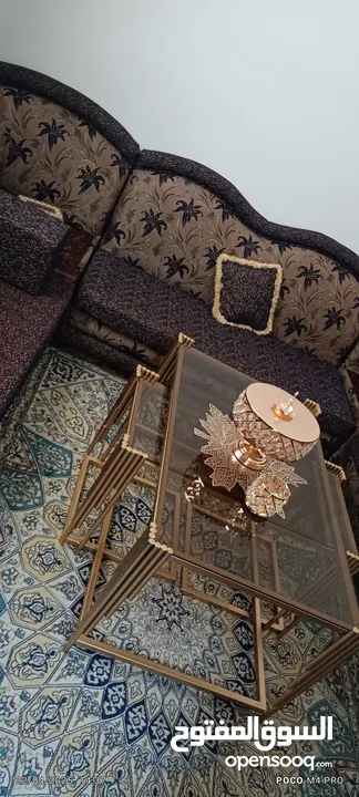 مجلس خليجي نظيف ومرتب للبيع بسعر مغري 130دينار غير قابل للتفاوض