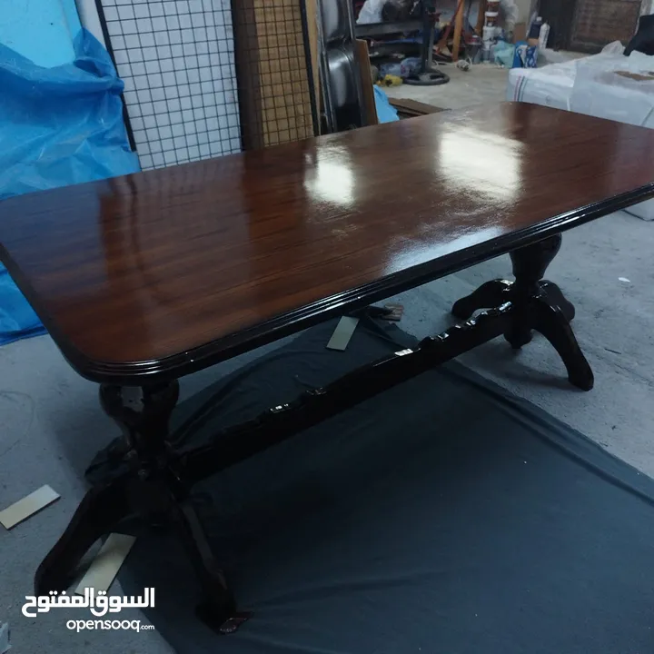 طاولة سفرة وفضية مصري حفر من الطراز الرفيع .