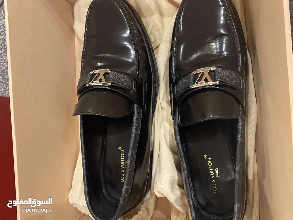 للبيع جوتي