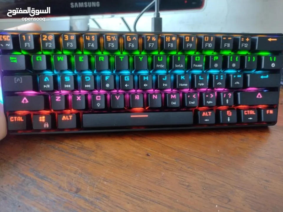 New keyboard mechanical red key