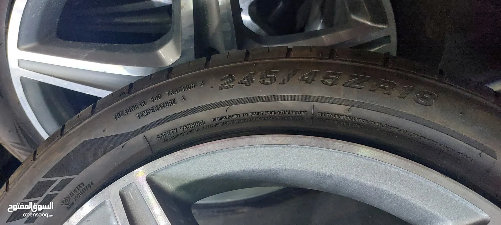 Mercedes-Benz Tyre with Rim 2623year