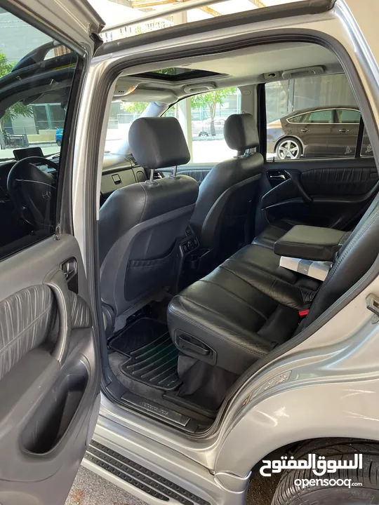 مرسيدس ML 350 موديل 2005 – بحالة ممتازة وعداد 172000 كم فقط ولم تُستخدم كثيرًا