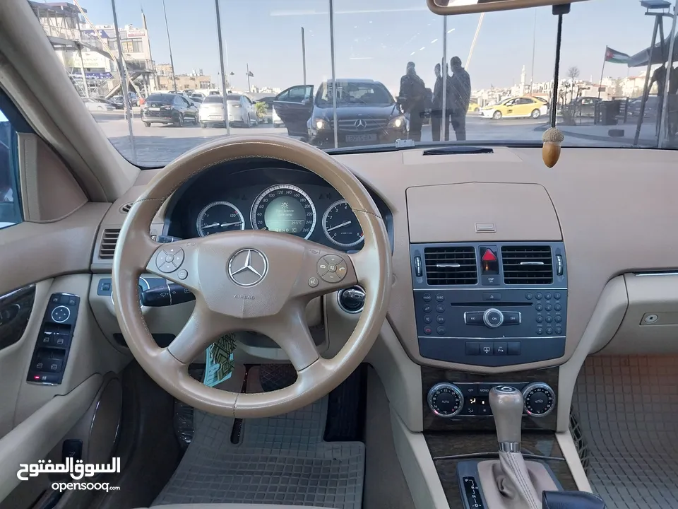 Mercedes-Benz C200 وارد الوكالة و صيانة الوكالة