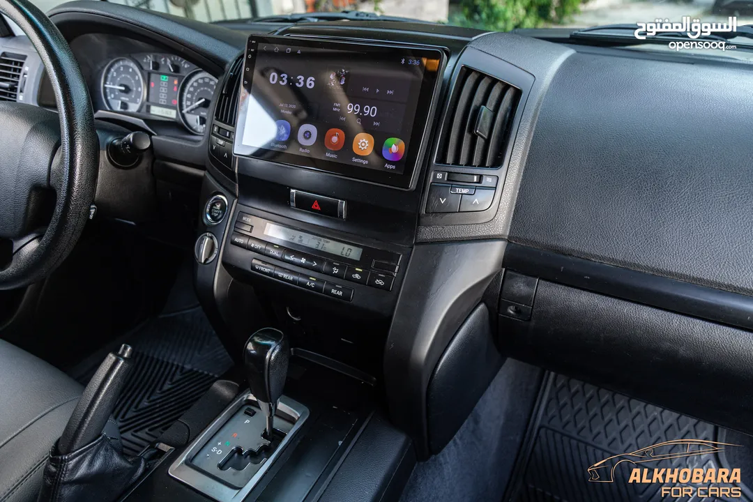Toyota Land Cruiser Gx-r 2010 V8  السيارة مميزة جدا و قطعت مسافة 115,000 كيلو   محرك :  4700 سي سي