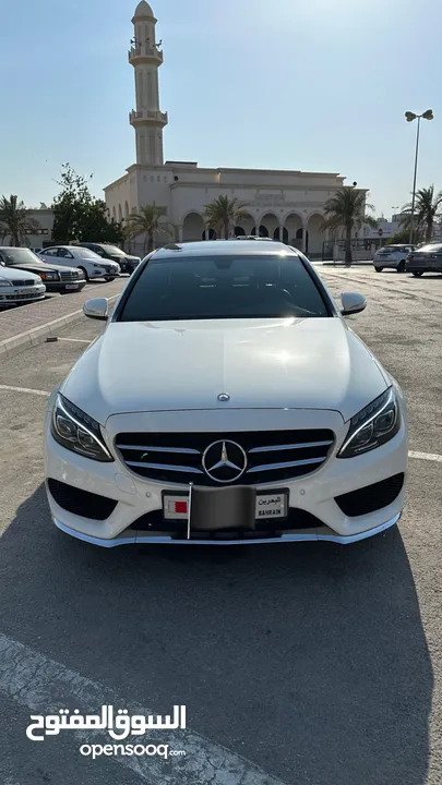 للبيع مرسيدس c200 amg موديل 2015