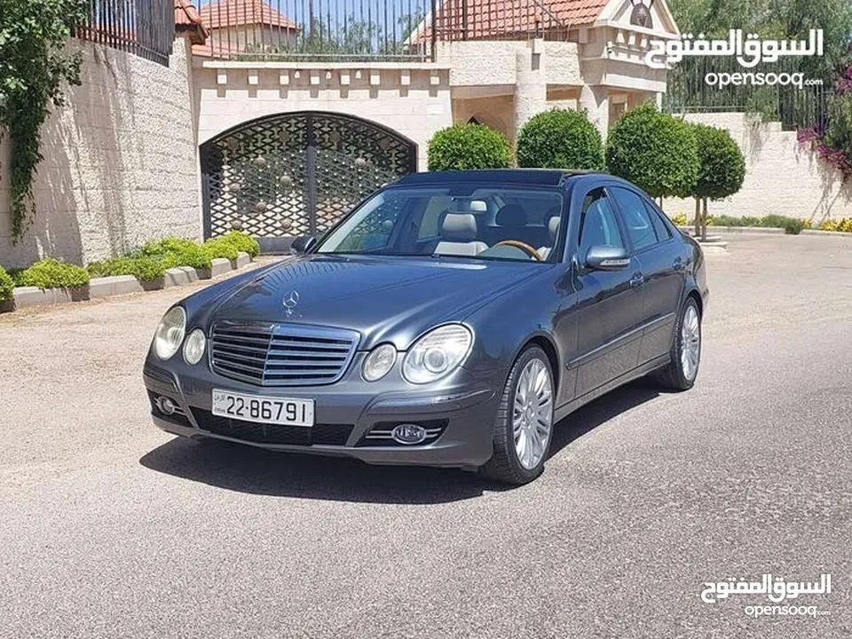 مرسيدس E200 مديل 2009 فحص كامل فل الفل بانوراما لون فيراني مميز بسعر مغري قابل للبدل