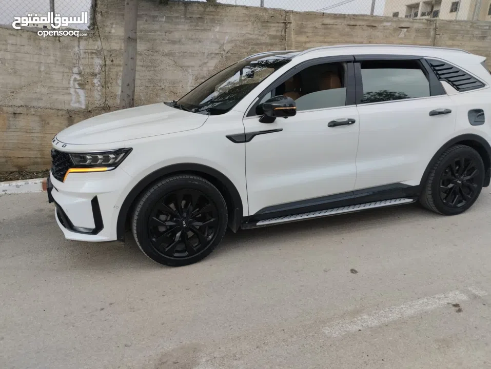 سورينتو 2020 بزنس فل اضافات  الدفع كاش وإمكانية التقسيط نص ونص بالخليل فقط. الله يبارك لصاحب النصيب