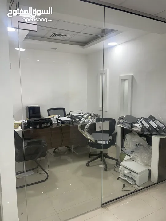 مكاتب تسوية 340 متر مع اثاث جديد في السابع بجانب الملكية مباشرة للايجار