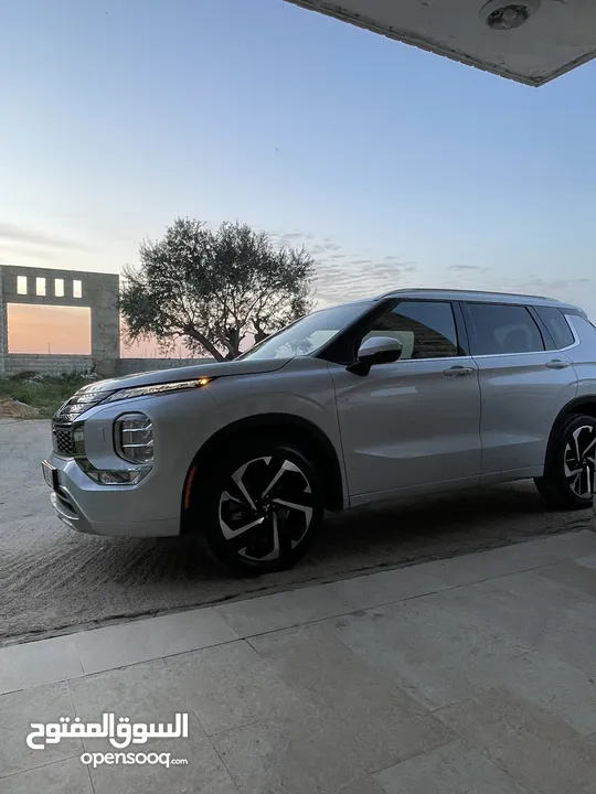 MITSUBISHI OUTLANDER  MONTERO SPORT