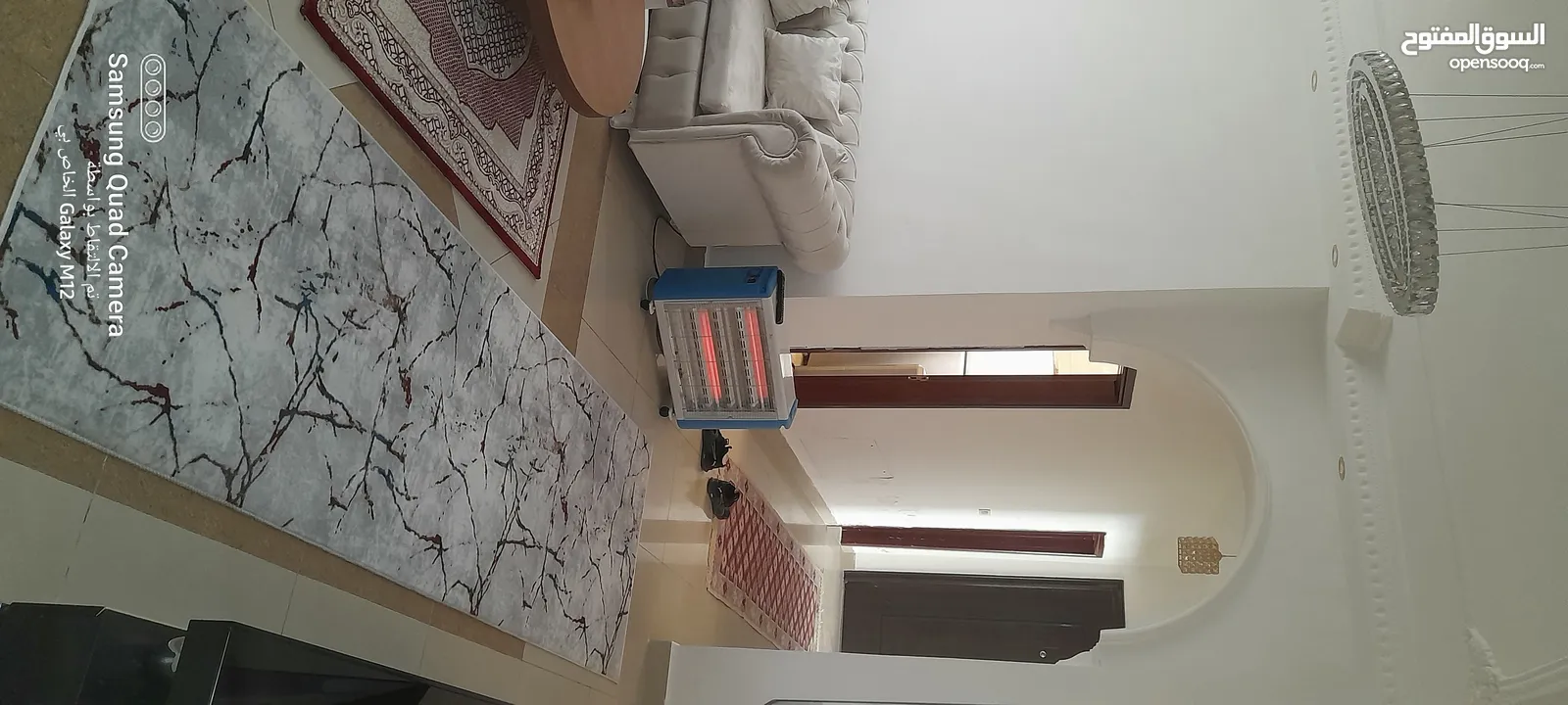 شقه في الصويفيه فاخمه جدا من المالك اخر شارع الوكالات