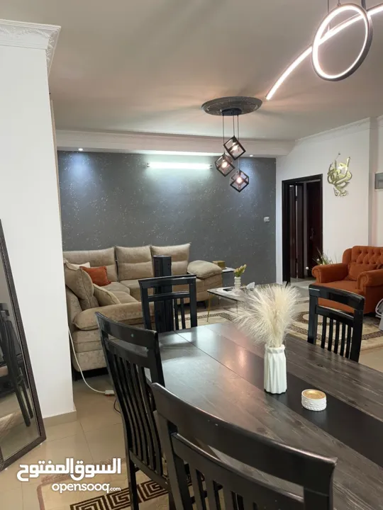 شقة مفروشة للاجار في شارع عصيرة