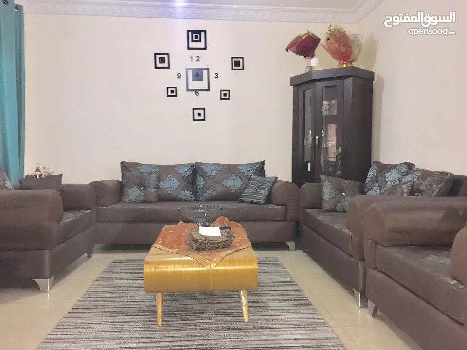 شقة للبيع مع حديقة في عين مصباح